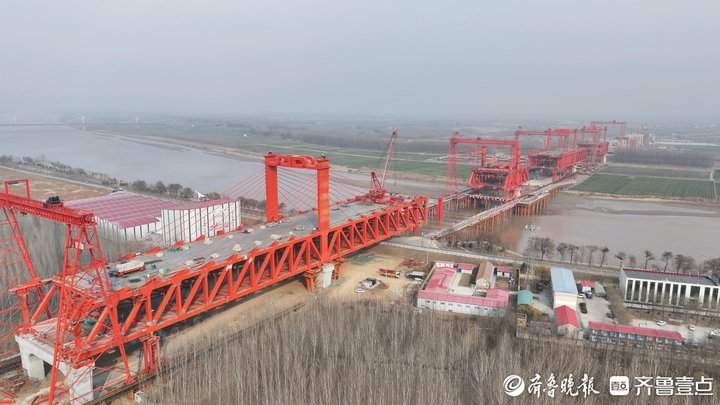 济滨高铁济阳黄河公铁两用特大桥合龙贯通